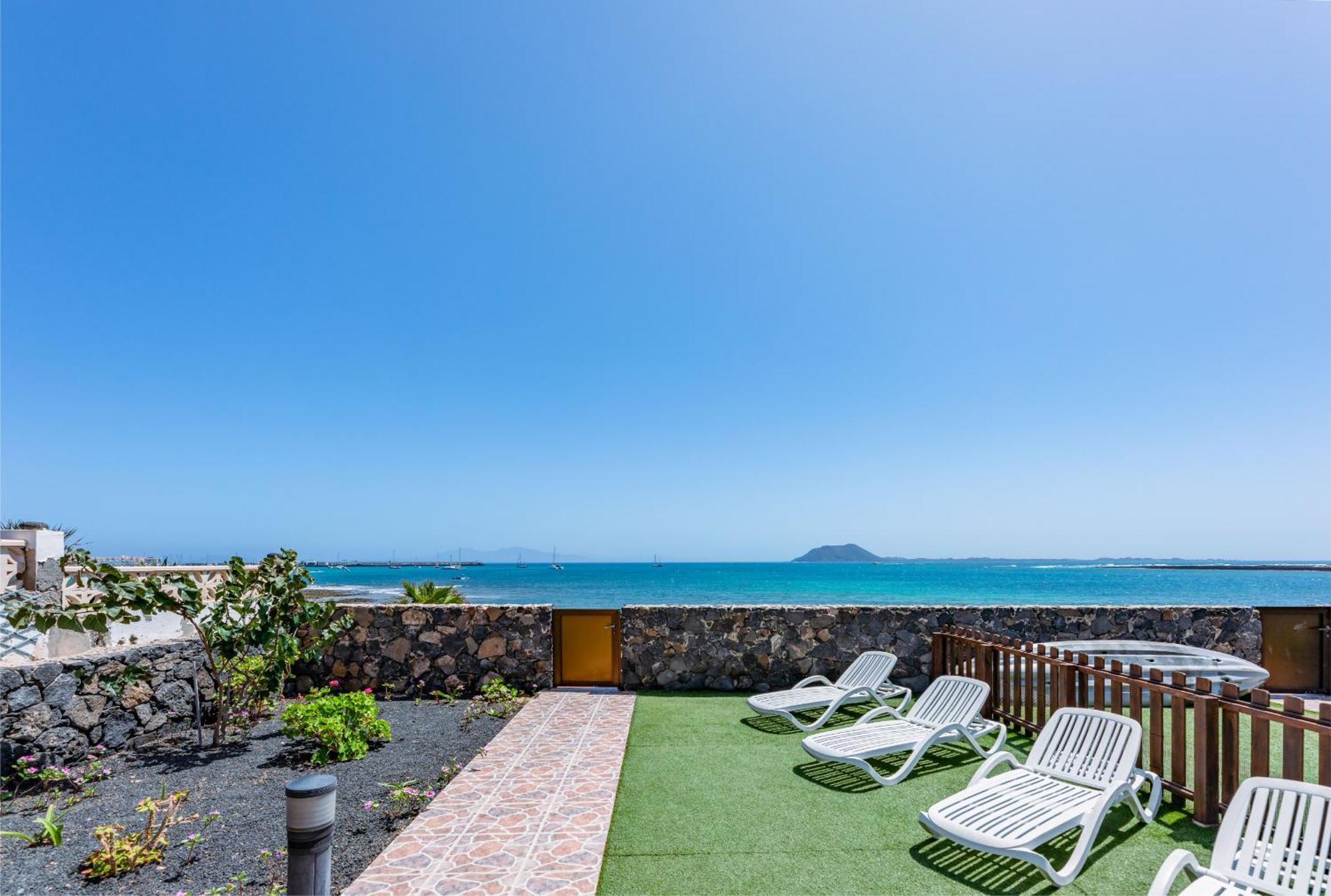 Villa Marina I Beachfront Corralejo By Holidays Home Dış mekan fotoğraf